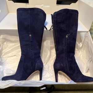 Like new blue suede boots